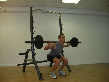 Banc de musculation HOIST Banc pliable + Appareil de musculation HOIST HF-970 Rack à Squat